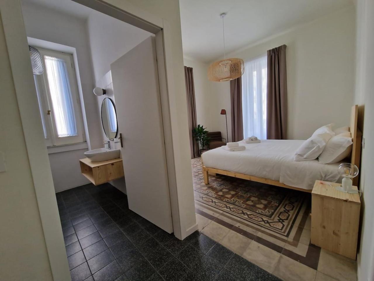 Lostabile Guesthouse & Coworking 巴里 外观 照片
