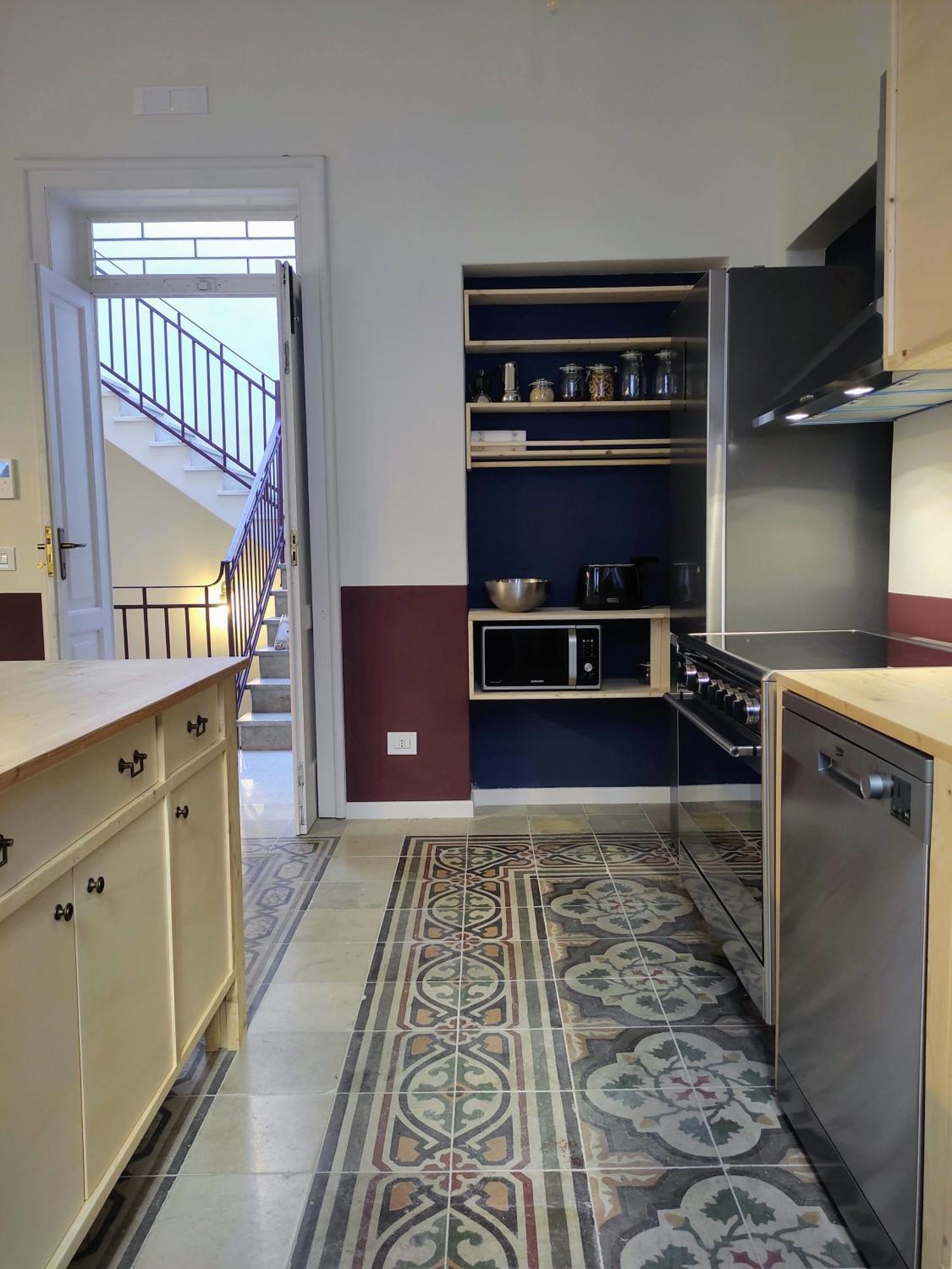 Lostabile Guesthouse & Coworking 巴里 外观 照片