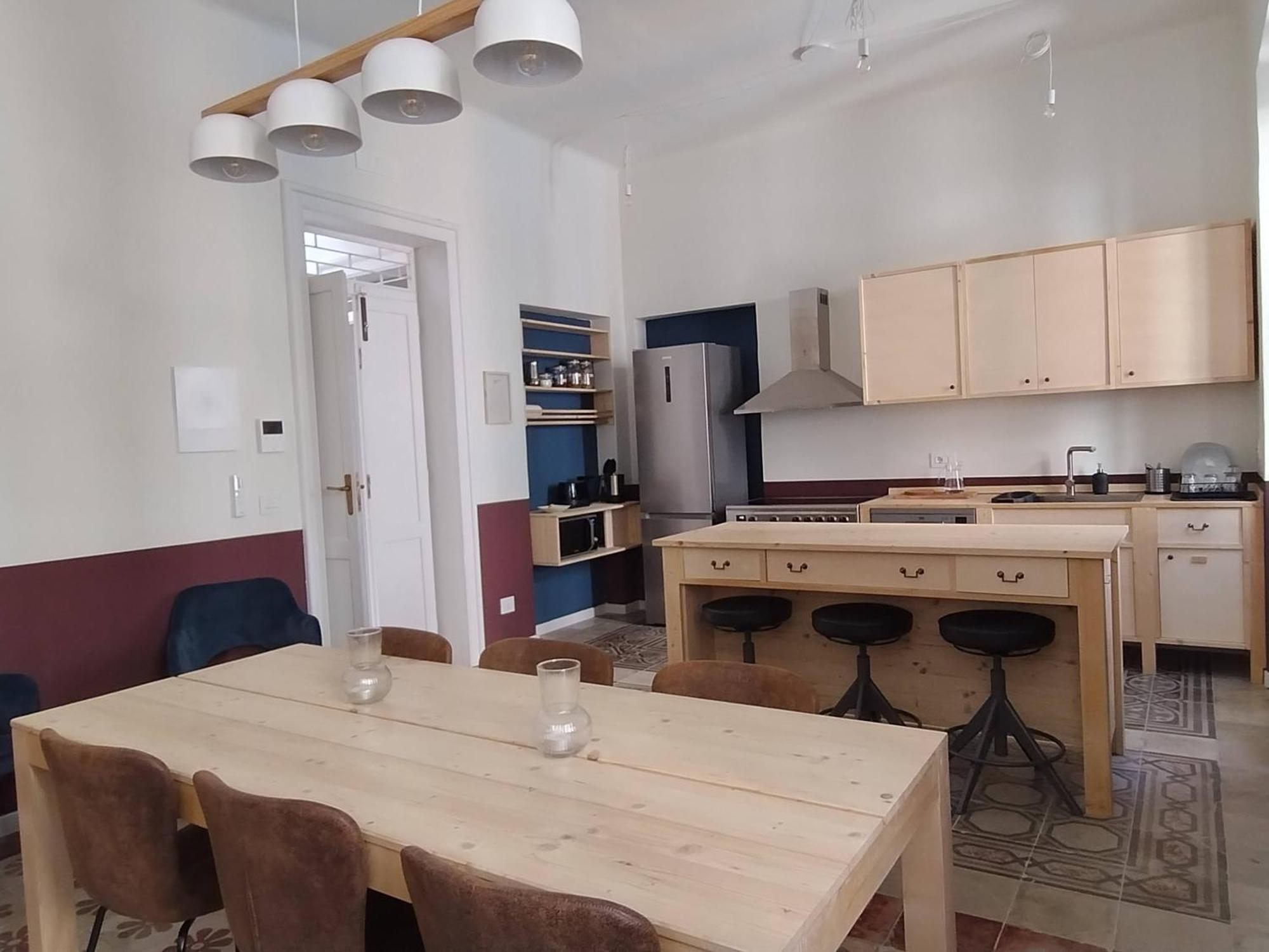 Lostabile Guesthouse & Coworking 巴里 外观 照片